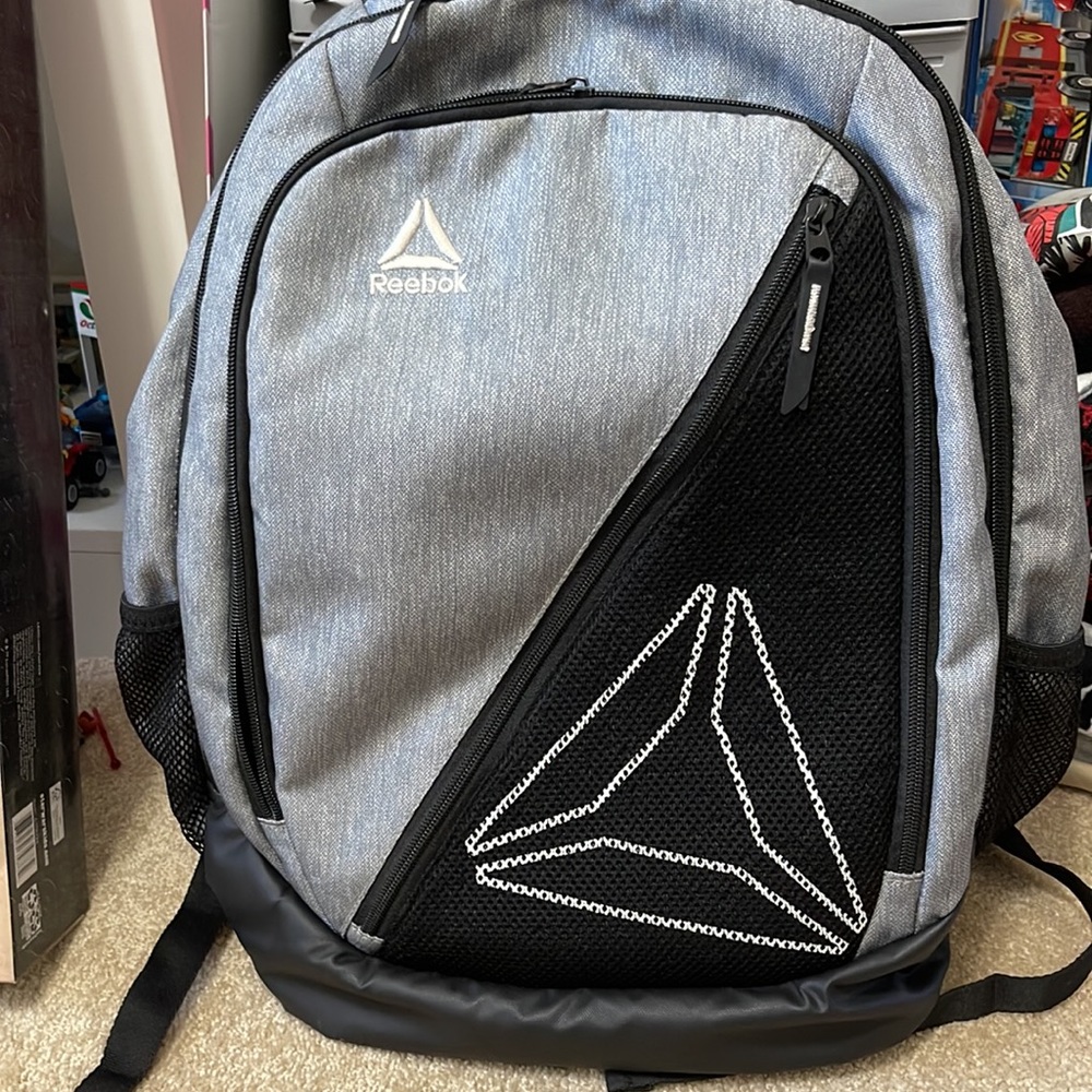 Reebok | backpack - Picture 2 of 13